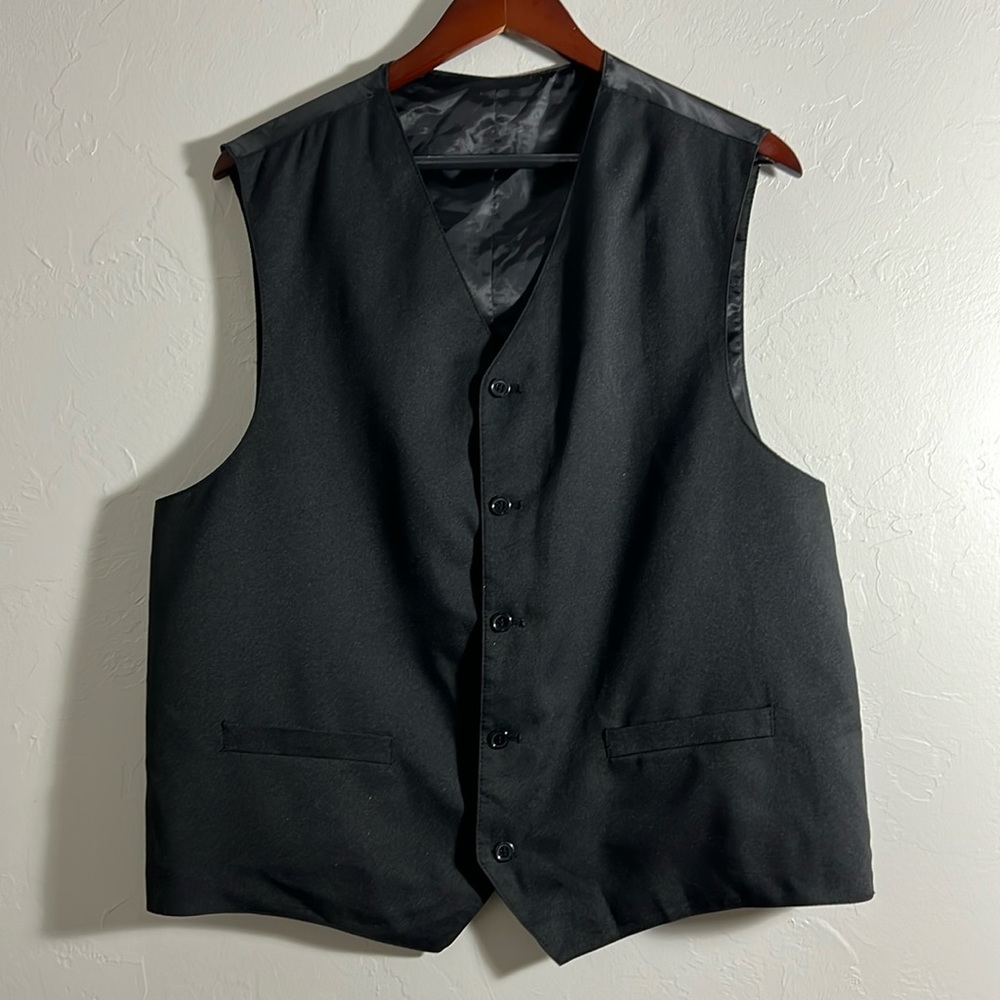 Midtown ManFormal Wear Vest-Men’s M